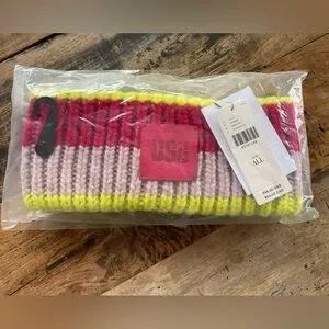 UGG | Accessories | New Ugg Knit Headband | Poshmark display picture 2